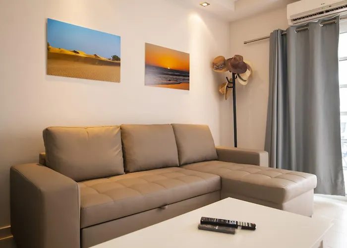 G G Spacious In Maspalomas 度假居 *